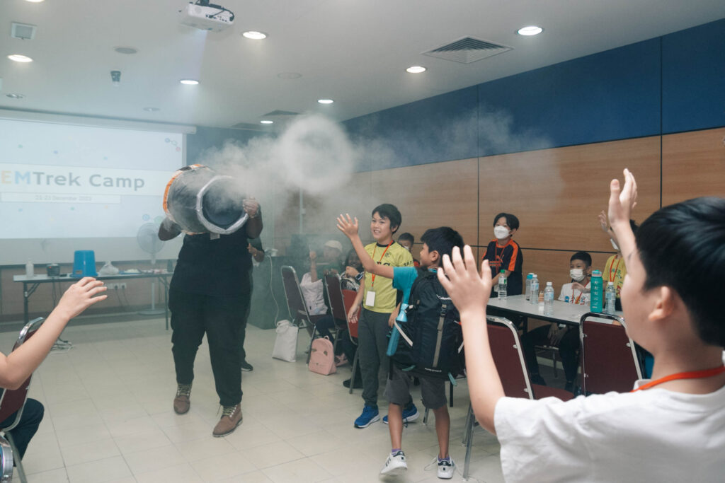 STEMtrek camp for kids